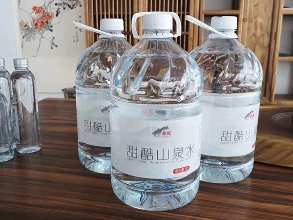塑料瓶的生产工艺常用的有两种